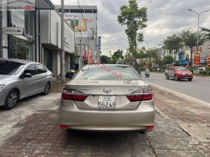 Xe Toyota Camry 2.0E 2016