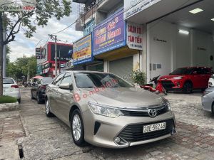 Xe Toyota Camry 2.0E 2016